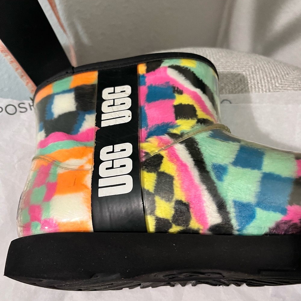 UGG AUTHENTIC LOVED KIDS COLORFUL CHECK FAUX SHEARLING INSIDE CLEAR BOOTS